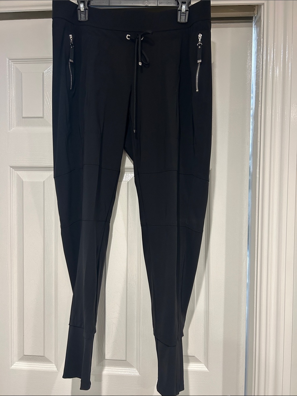 RAFFAELLO ROSSI Black Women's Jogger Track Pants with Zip Pockets